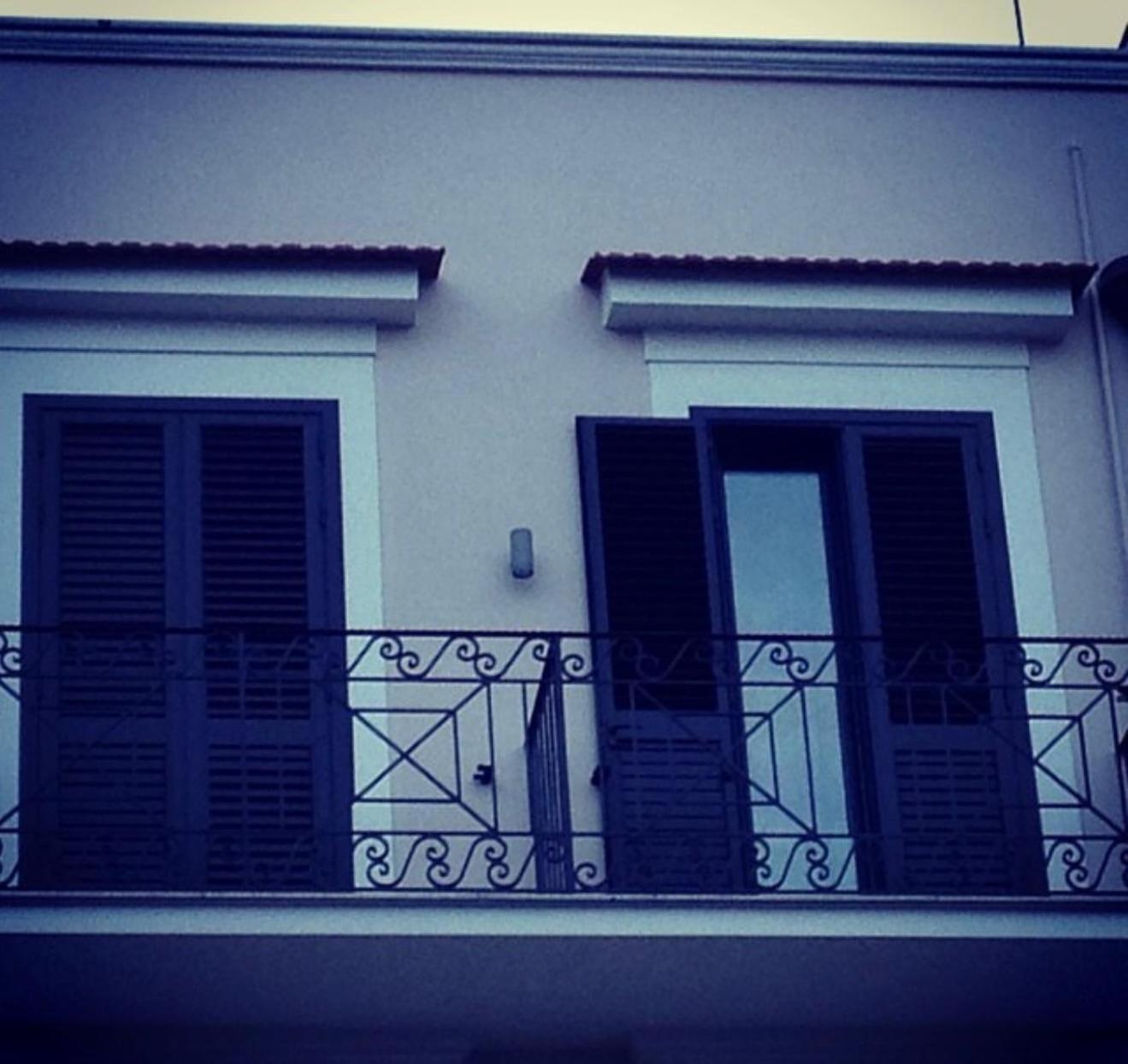 Bed And Breakfast Charming House Barletta Exteriör bild