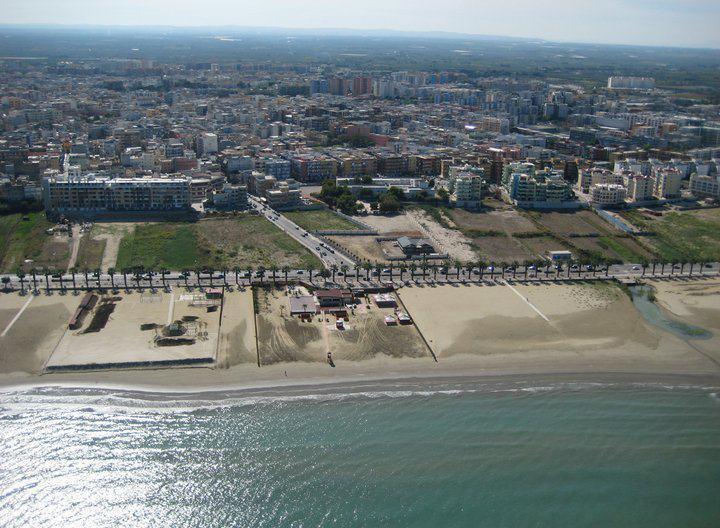 Bed And Breakfast Charming House Barletta Exteriör bild