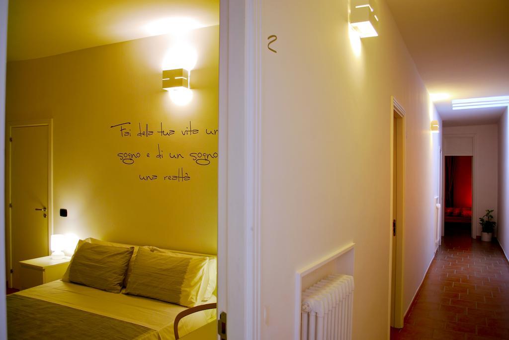 Bed And Breakfast Charming House Barletta Rum bild