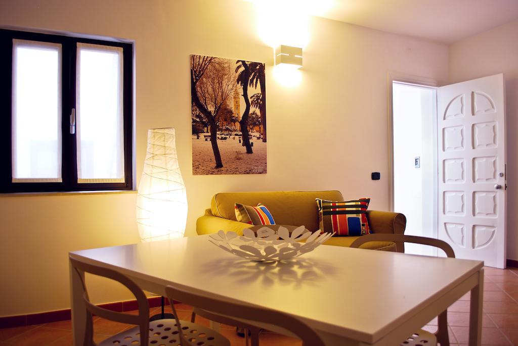 Bed And Breakfast Charming House Barletta Rum bild